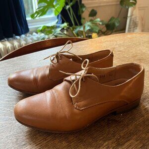 Lovely Dieppa Restrepo laced dress shoes